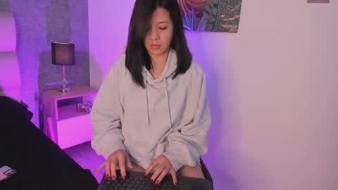 Ahmara  online show from March 7, 2025, 11:40 am