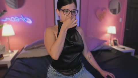 Ahmara  online show from May 24, 2026, 3:17 pm