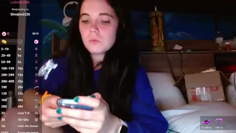 Kat online show from April 28, 2026, 4:06 am