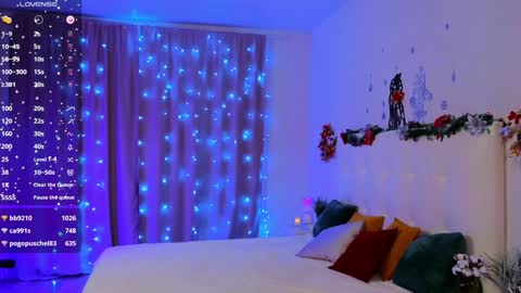 Lexi online show from December 4, 2024, 10:02 am