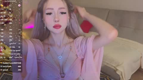 Lexi online show from December 20, 2024, 10:05 am