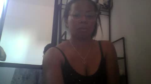 Aicha boobs online show from October 12, 2025, 1:21 pm