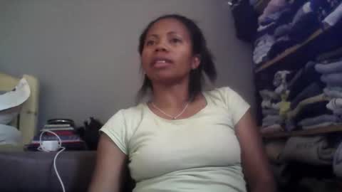 Aicha boobs online show from October 13, 2025, 3:50 am
