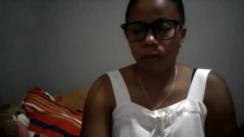 Aicha boobs online show from April 19, 2026, 3:33 pm