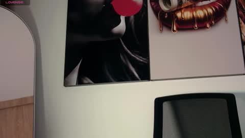 Aida  online show from December 5, 2025, 11:19 am