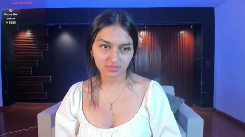 aidajoness online show from October 3, 2025, 12:35 pm