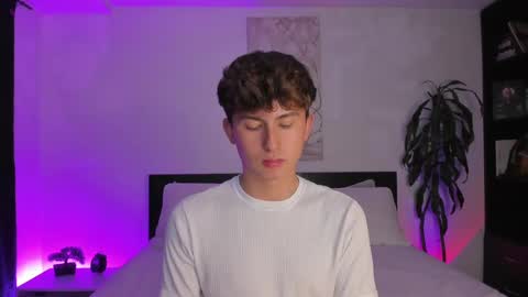 A H  online show from January 21, 2025, 2:33 am