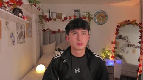 A H  online show from November 12, 2025, 11:47 pm