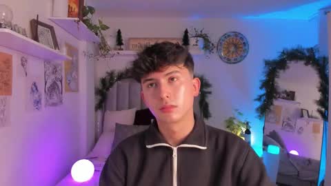 A H  online show from November 29, 2025, 10:24 pm