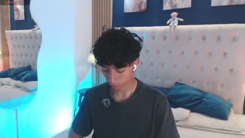 Snapshot of aiden_rivers_ chatting on July 7, 2026, 1:15 pm Aiden online show from July 7, 2026, 1:15 pm