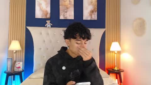 Snapshot of aiden_rivers_ chatting on July 25, 2026, 1:19 pm Aiden online show from July 25, 2026, 1:19 pm