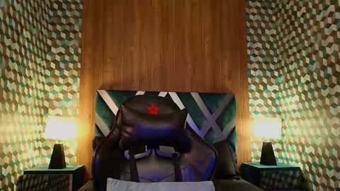 aiden_royce online show from November 9, 2025, 2:32 am