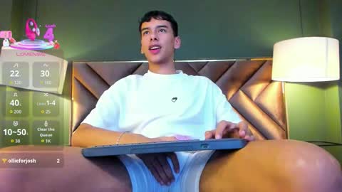 aiden_royce online show from November 26, 2025, 4:46 am