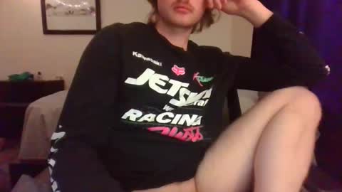 aidenisdunn online show from April 2, 2026, 10:51 pm