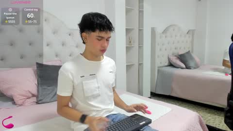 Aiden  online show from January 28, 2025, 11:49 am