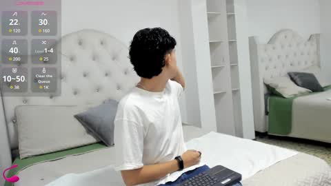 Aiden  online show from February 3, 2025, 12:03 pm