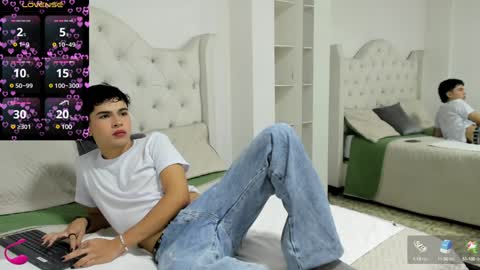 Aiden  online show from February 5, 2025, 12:06 pm