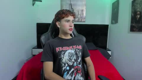 Aiden  online show from September 19, 2025, 12:17 pm