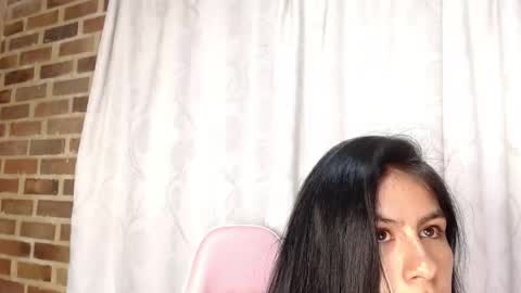 Snapshot of aiilynn_1 chatting on May 15, 2026, 10:28 pm Ailyn online show from May 15, 2026, 10:28 pm