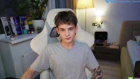 Snapshot of aiko_miracle chatting on December 8, 2024, 3:02 pm birthday here online show from December 8, 2024, 3:02 pm