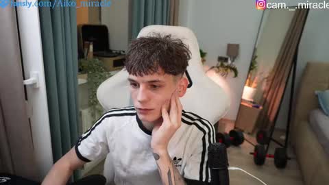 Snapshot of aiko_miracle chatting on February 12, 2025, 3:49 pm birthday here online show from February 12, 2025, 3:49 pm