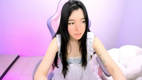 Ailee Hyuga online show from December 19, 2025, 3:52 pm