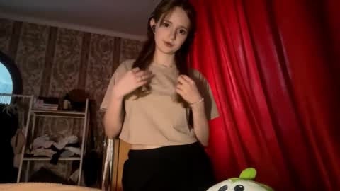 Snapshot of aileenamara chatting on October 9, 2025, 11:08 am Kira online show from October 9, 2025, 11:08 am