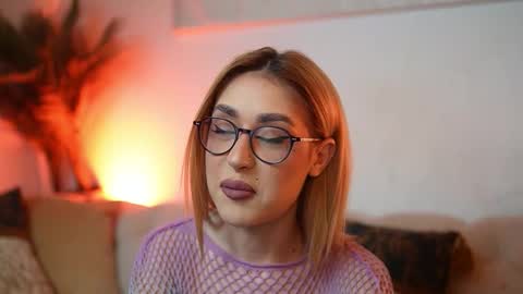  Aileen  online show from February 13, 2026, 9:22 pm