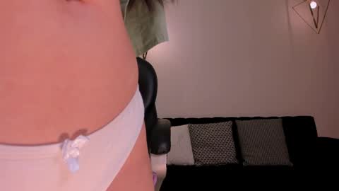  AILEEN VEGA  online show from December 31, 2024, 2:19 am