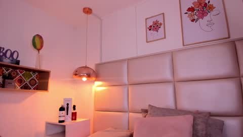 Aily Yozuko online show from December 13, 2024, 8:09 am