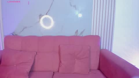 Ailyn online show from October 10, 2025, 6:56 am