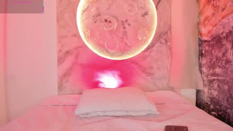 Ailyn online show from October 13, 2025, 6:13 am