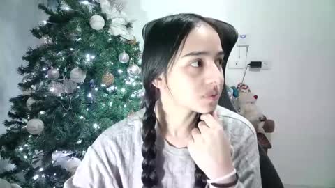 Snapshot of aineangeel chatting on January 22, 2025, 3:20 am AINE online show from January 22, 2025, 3:20 am