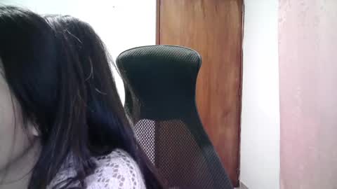 Snapshot of aineangeel chatting on September 27, 2025, 11:32 pm AINE online show from September 27, 2025, 11:32 pm