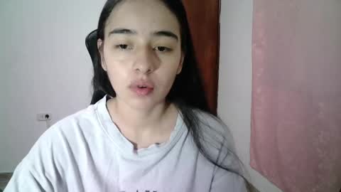 Snapshot of aineangeel chatting on September 29, 2025, 1:11 am AINE online show from September 29, 2025, 1:11 am