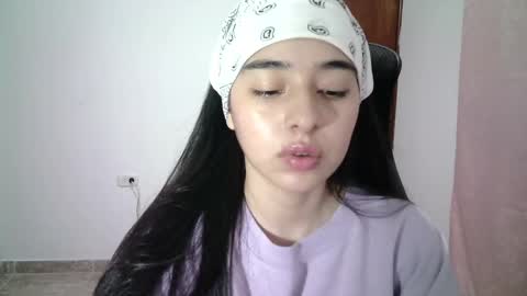 Snapshot of aineangeel chatting on October 2, 2025, 12:06 am AINE online show from October 2, 2025, 12:06 am