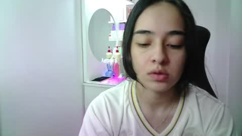 Snapshot of aineangeel chatting on July 25, 2026, 12:53 am AINE online show from July 25, 2026, 12:53 am