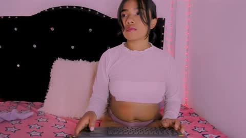 Ainhara  online show from January 9, 2026, 3:20 am