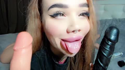 Snapshot of aira_vi chatting on January 31, 2025, 2:15 am Aira online show from January 31, 2025, 2:15 am