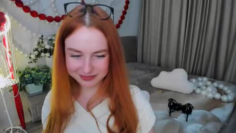 Snapshot of airysilhouette chatting on April 21, 2026, 2:51 am Louise online show from April 21, 2026, 2:51 am