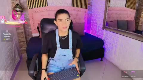 Snapshot of aisha__cambell chatting on May 29, 2026, 11:30 am aisha__cambell online show from May 29, 2026, 11:30 am