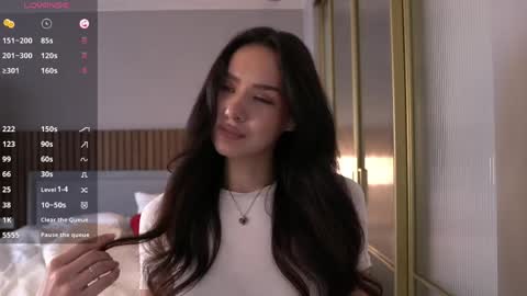 Snapshot of aisha_eilish chatting on April 26, 2026, 6:44 am Aisha online show from April 26, 2026, 6:44 am