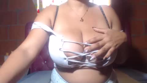 aisha koswell3 online show from February 23, 2025, 8:44 pm