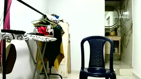 Snapshot of aisha_koswell3 chatting on June 25, 2026, 2:43 pm aisha koswell3 online show from June 25, 2026, 2:43 pm
