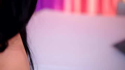 Lora online show from January 17, 2025, 12:42 pm