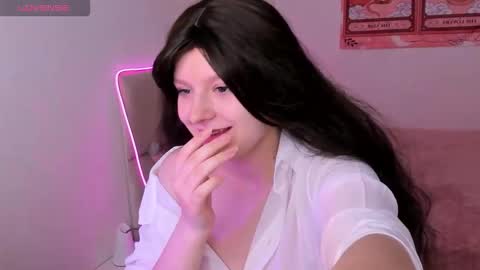 Aisha online show from October 11, 2025, 3:28 am