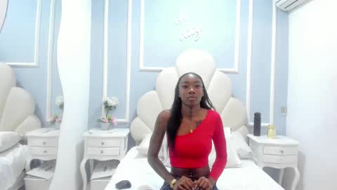 aishalehmann online show from September 29, 2025, 11:48 am