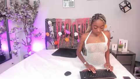 aishalehmann online show from October 15, 2025, 11:32 am