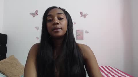 Aisha online show from November 22, 2025, 7:02 pm