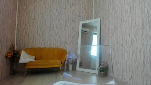 Aisha online show from February 10, 2025, 9:25 am